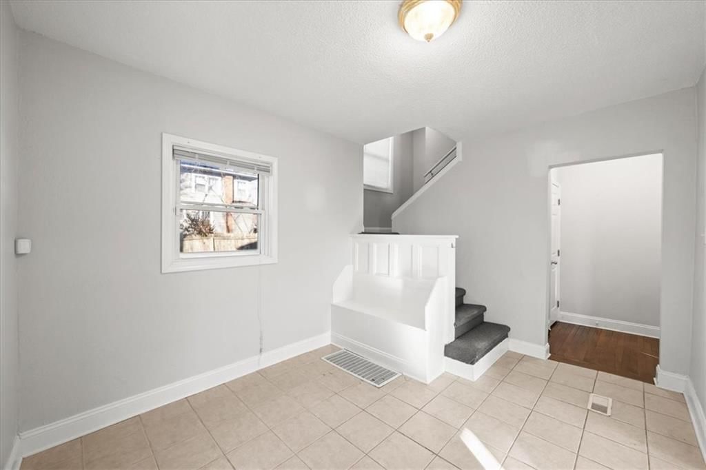 5829 Virginia Avenue — photo 8