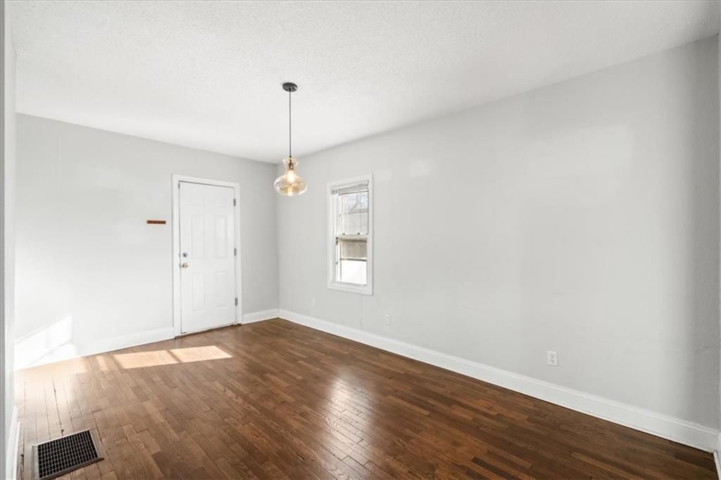 5829 Virginia Avenue — photo 14