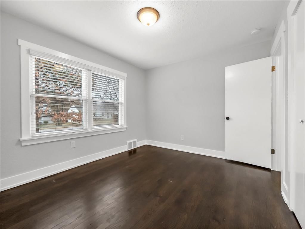 5700 Walmer Street — photo 19