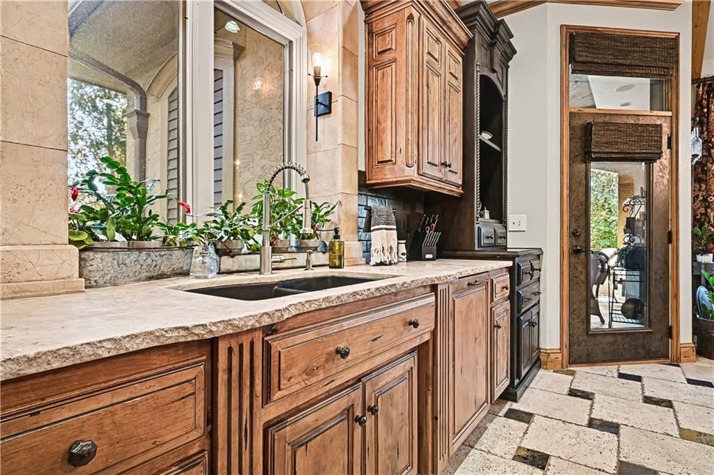 14606 Briar Street — photo 22