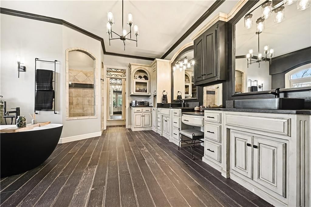 14606 Briar Street — photo 31