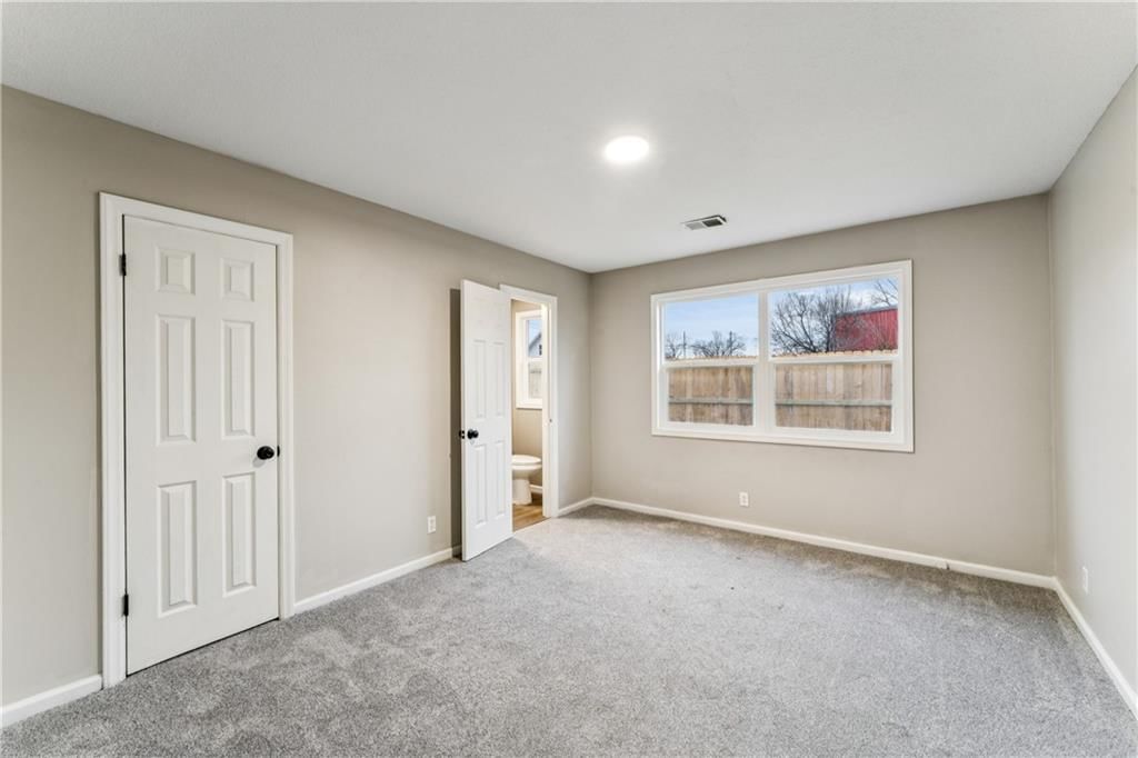 453 W 1st Street — photo 18