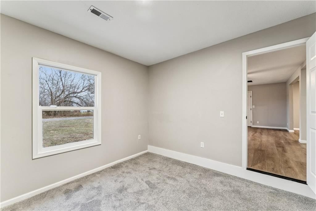 453 W 1st Street — photo 23