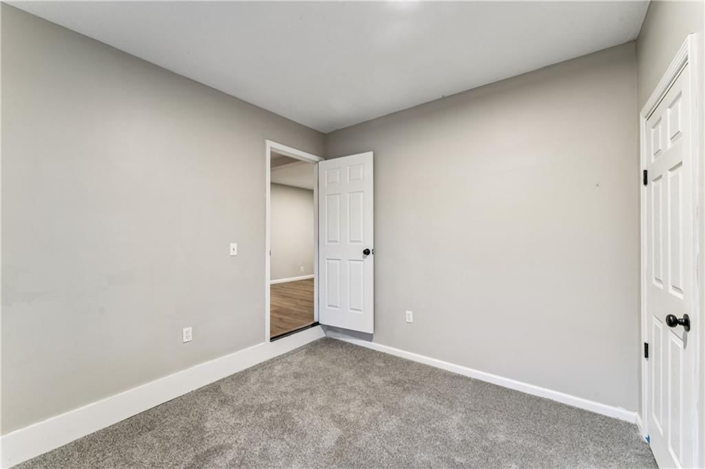 453 W 1st Street — photo 24
