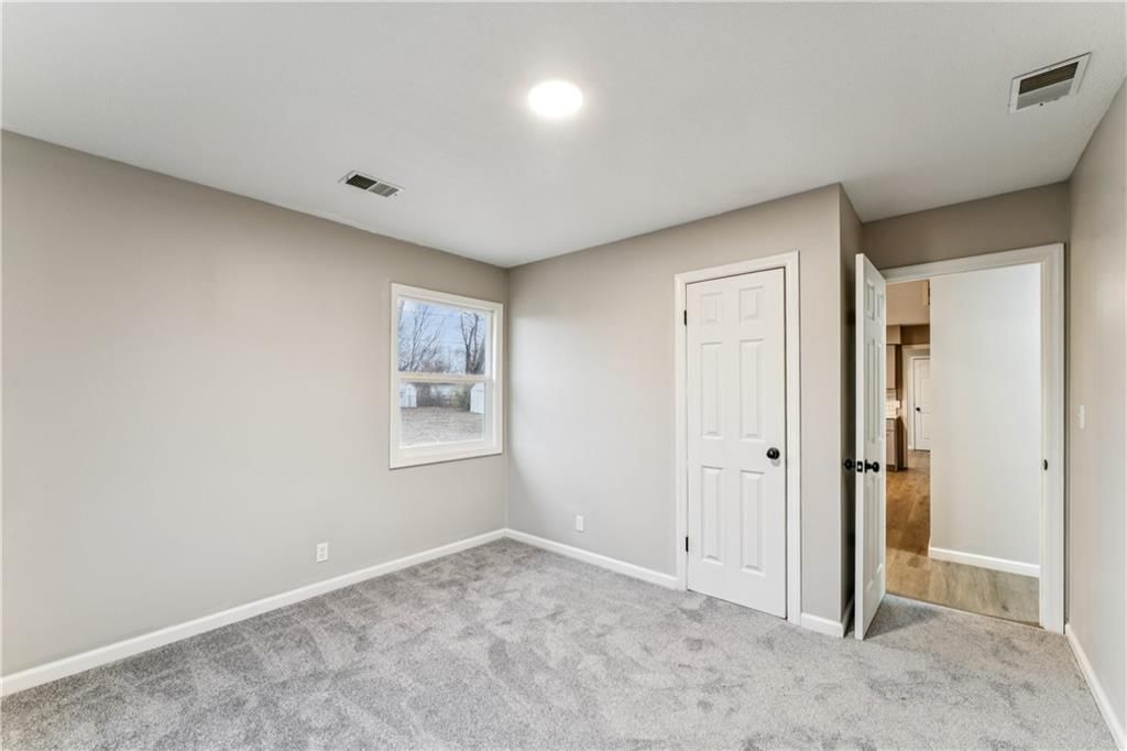 453 W 1st Street — photo 33