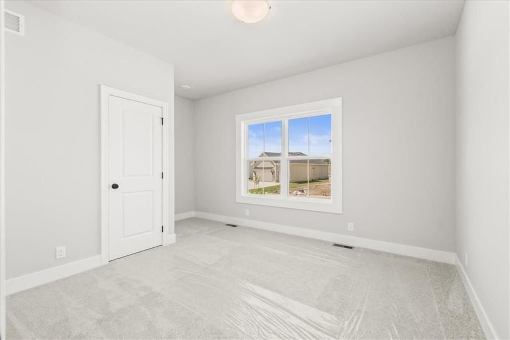 4304 SE Adams Drive — photo 21