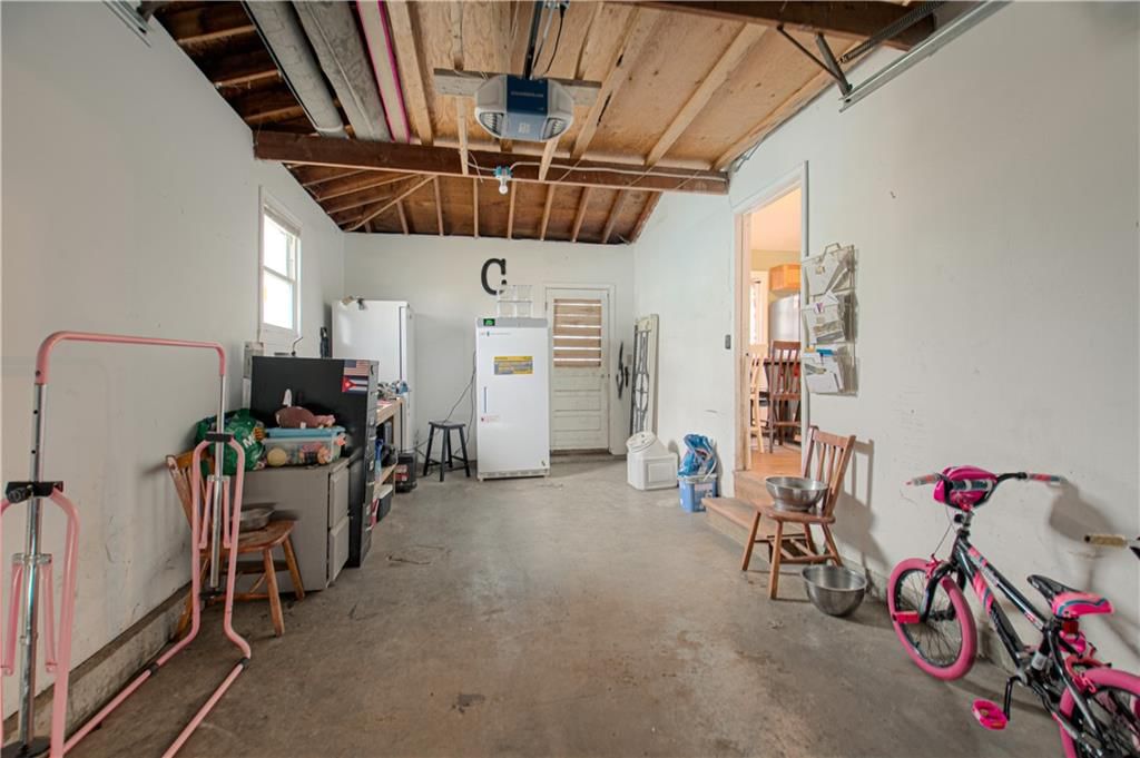 7307 NW Winter Avenue — photo 28
