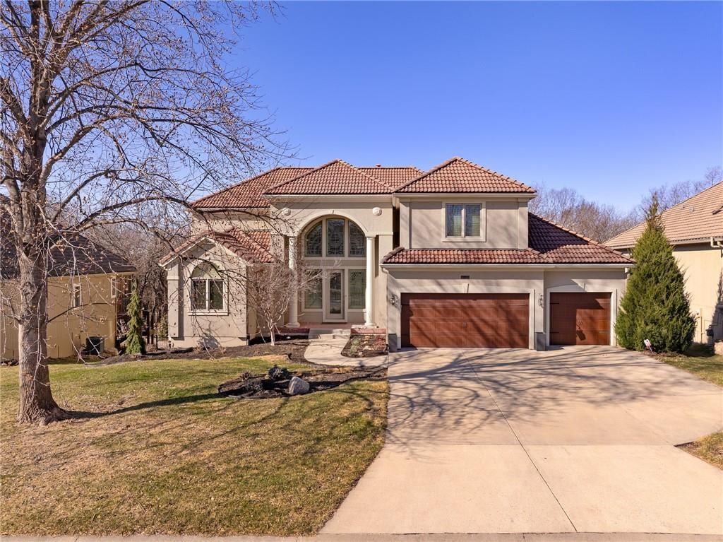 8920 Pine Street — photo 1