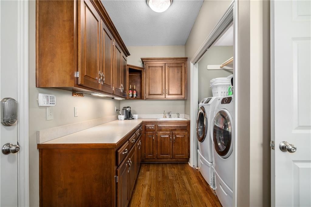 8920 Pine Street — photo 26