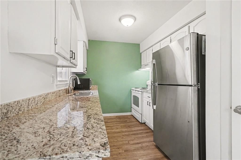 10725 N McGee Street — photo 8