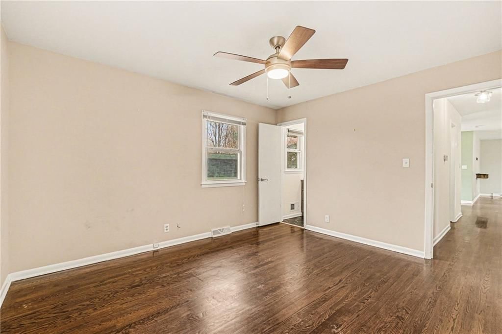 10725 N McGee Street — photo 12