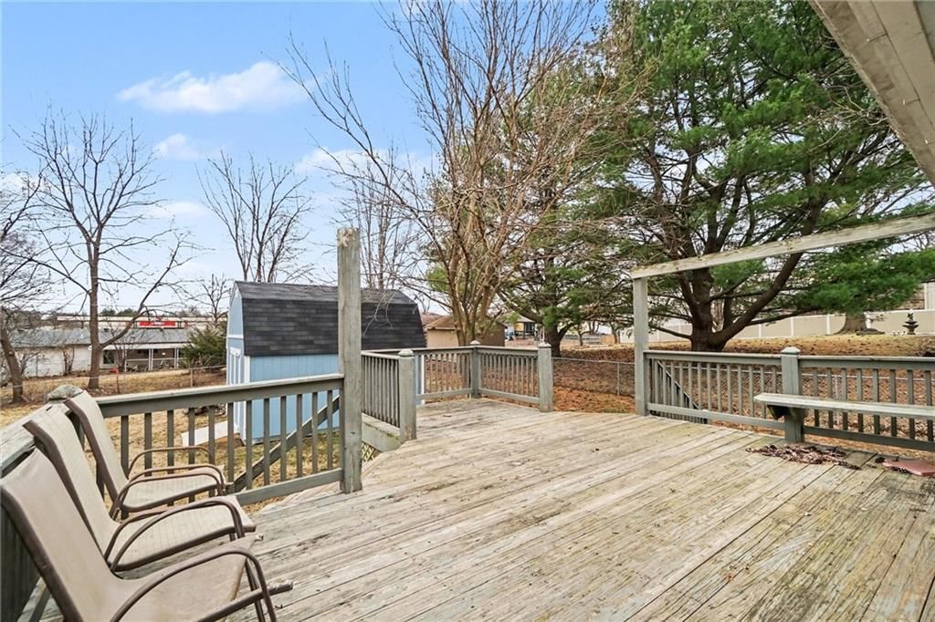 10725 N McGee Street — photo 23