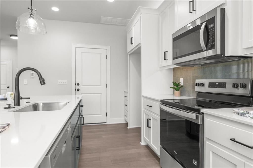 4300 SE Adams Drive — photo 10