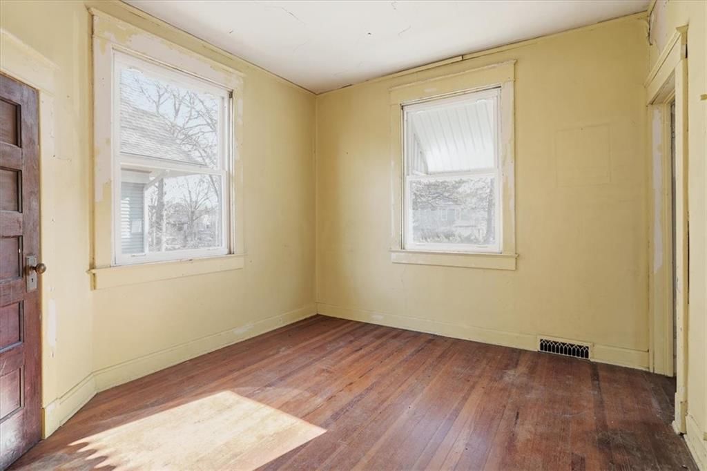 3846 Charlotte Street — photo 22