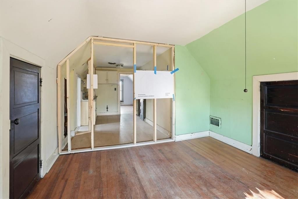 3846 Charlotte Street — photo 30