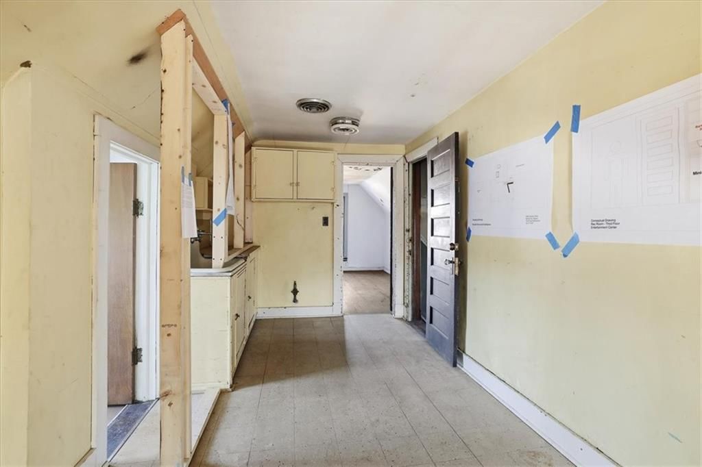 3846 Charlotte Street — photo 31