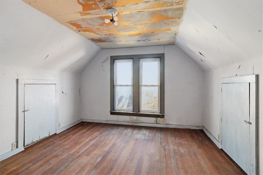 3846 Charlotte Street — photo 34