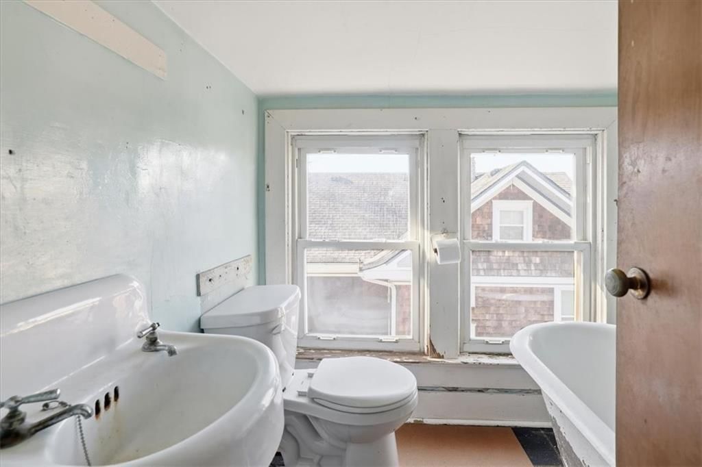 3846 Charlotte Street — photo 37