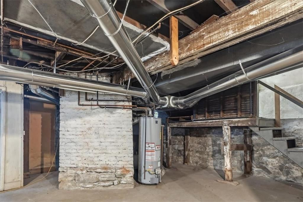 3846 Charlotte Street — photo 40