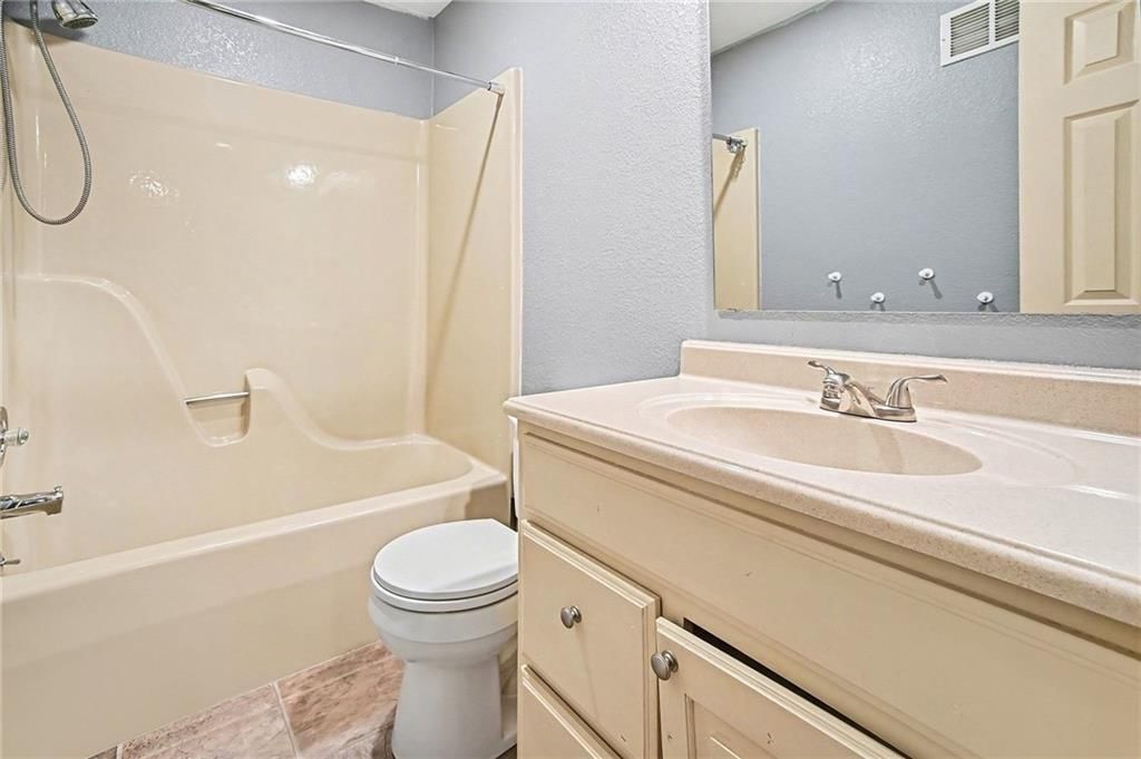 1201 NW Burr Oak Court — photo 17