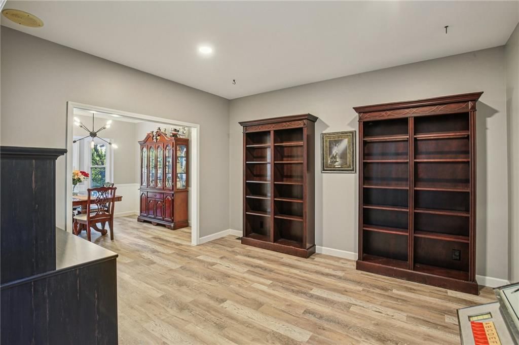 3225 Meadow Road — photo 17