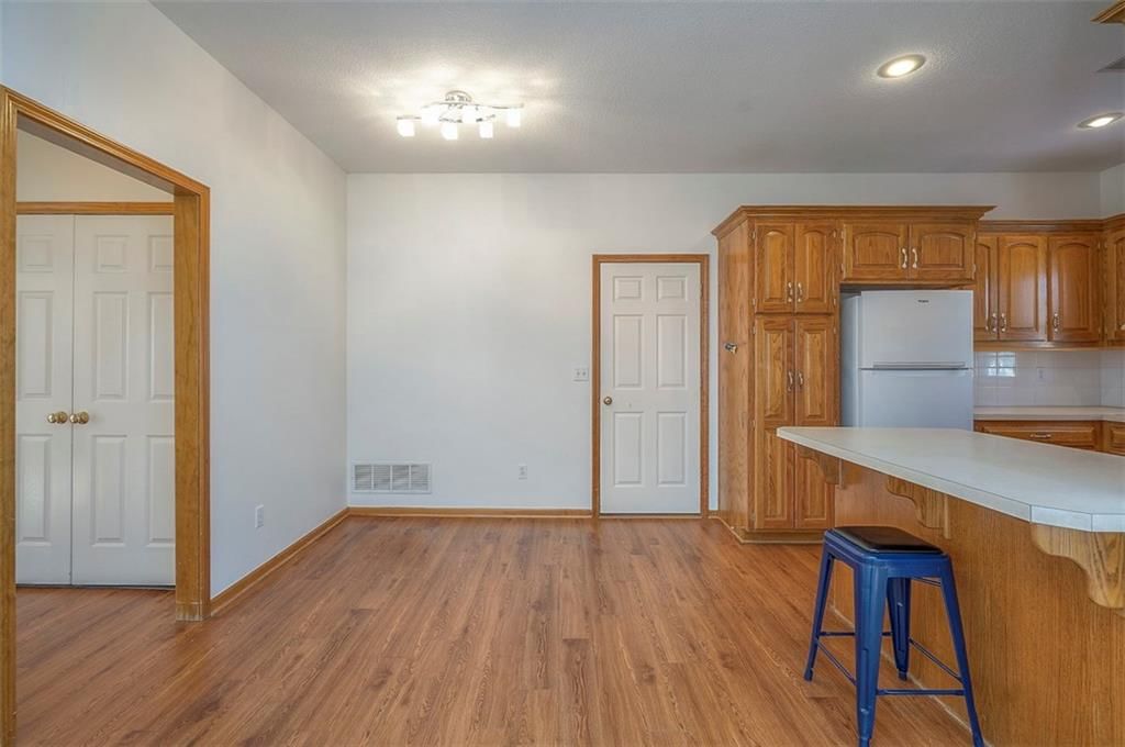 8325 Waverly Avenue — photo 12