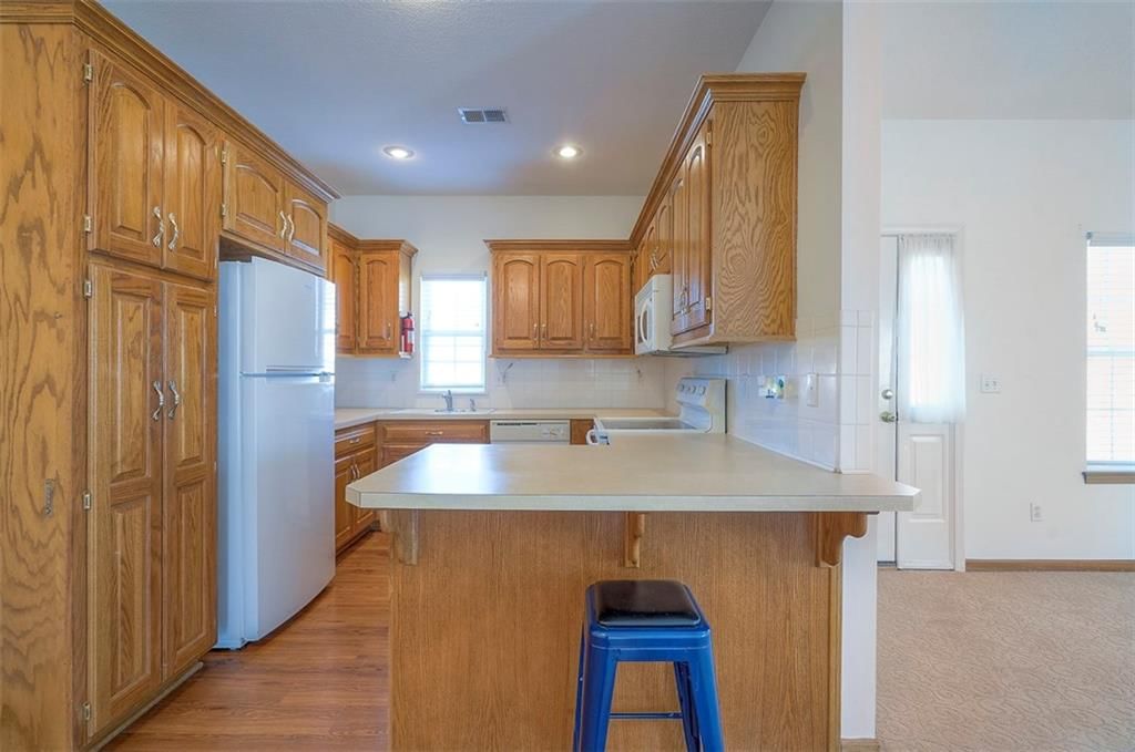 8325 Waverly Avenue — photo 13