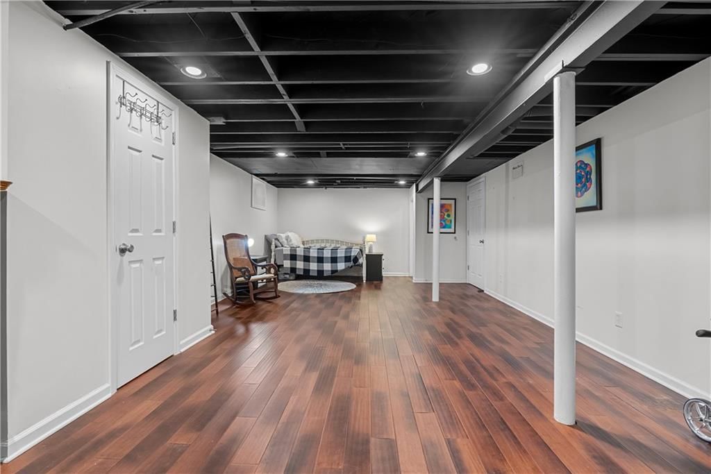 5526 Linden Street — photo 21