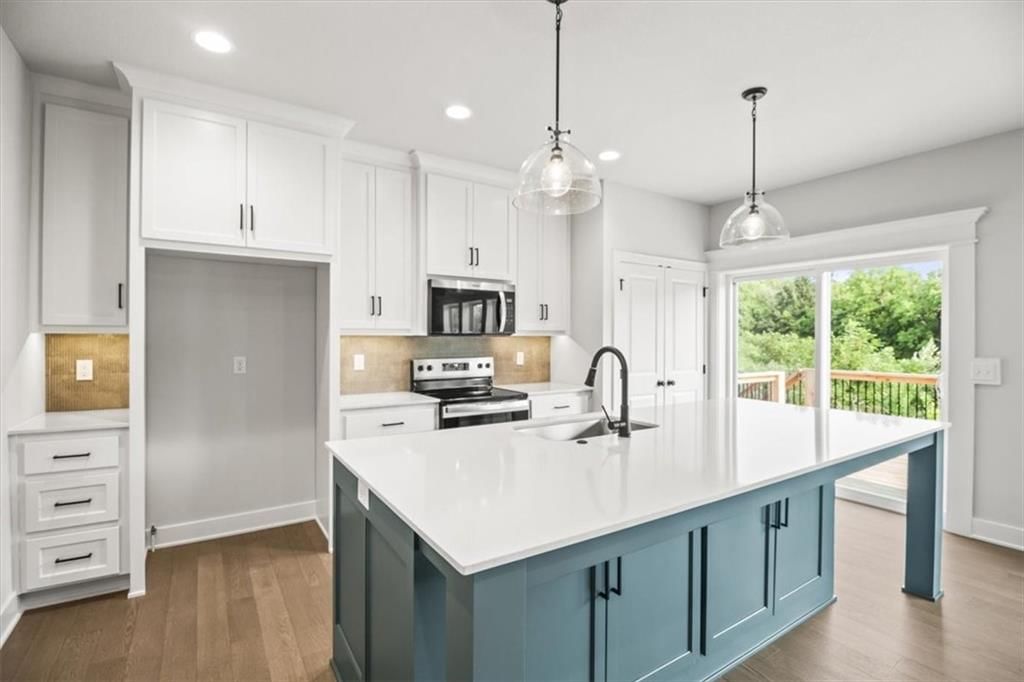 600 SW Valley Drive — photo 13