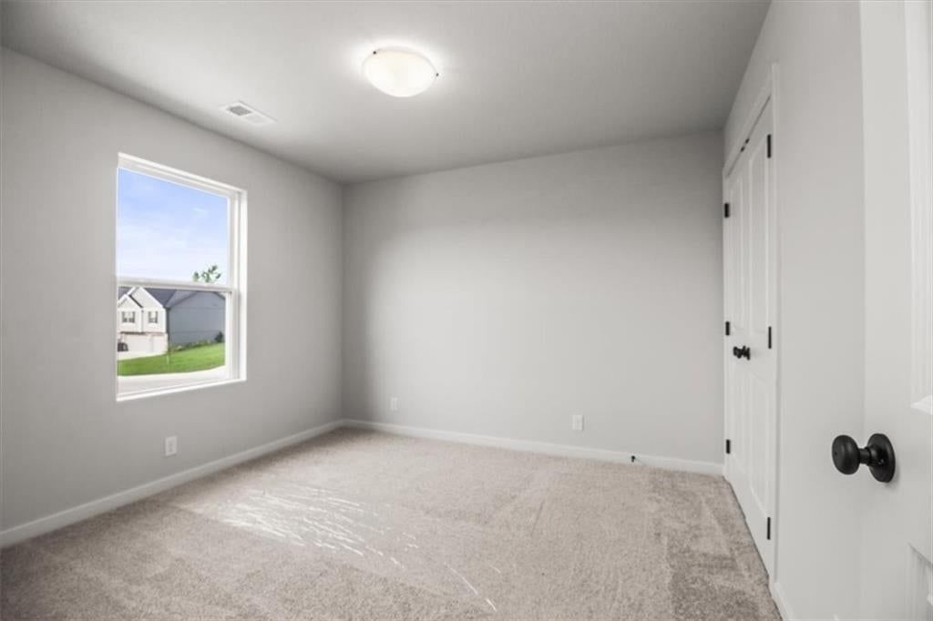 600 SW Valley Drive — photo 14