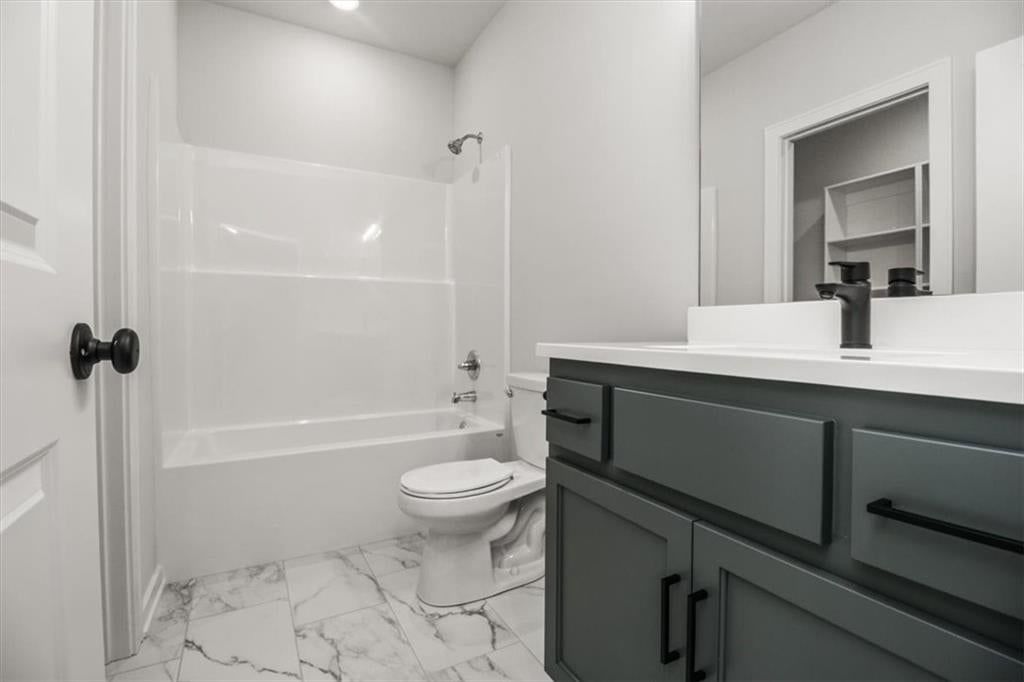 600 SW Valley Drive — photo 27