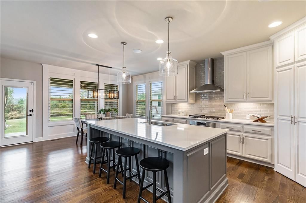 15801 Canterbury Street — photo 15