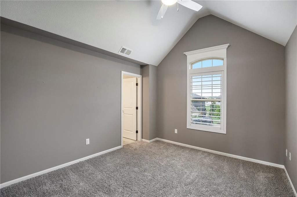 15801 Canterbury Street — photo 28