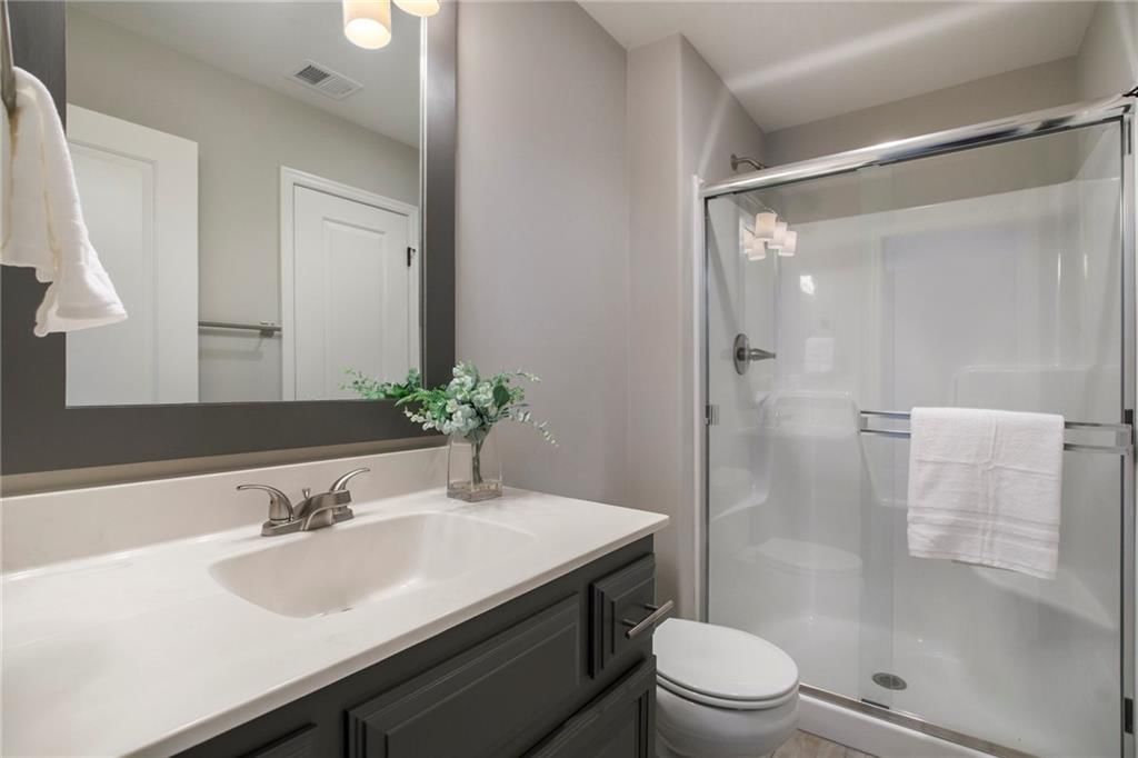 15801 Canterbury Street — photo 29