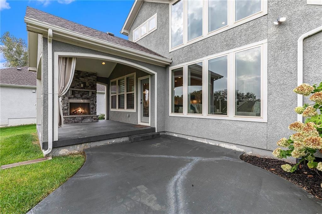 15801 Canterbury Street — photo 34