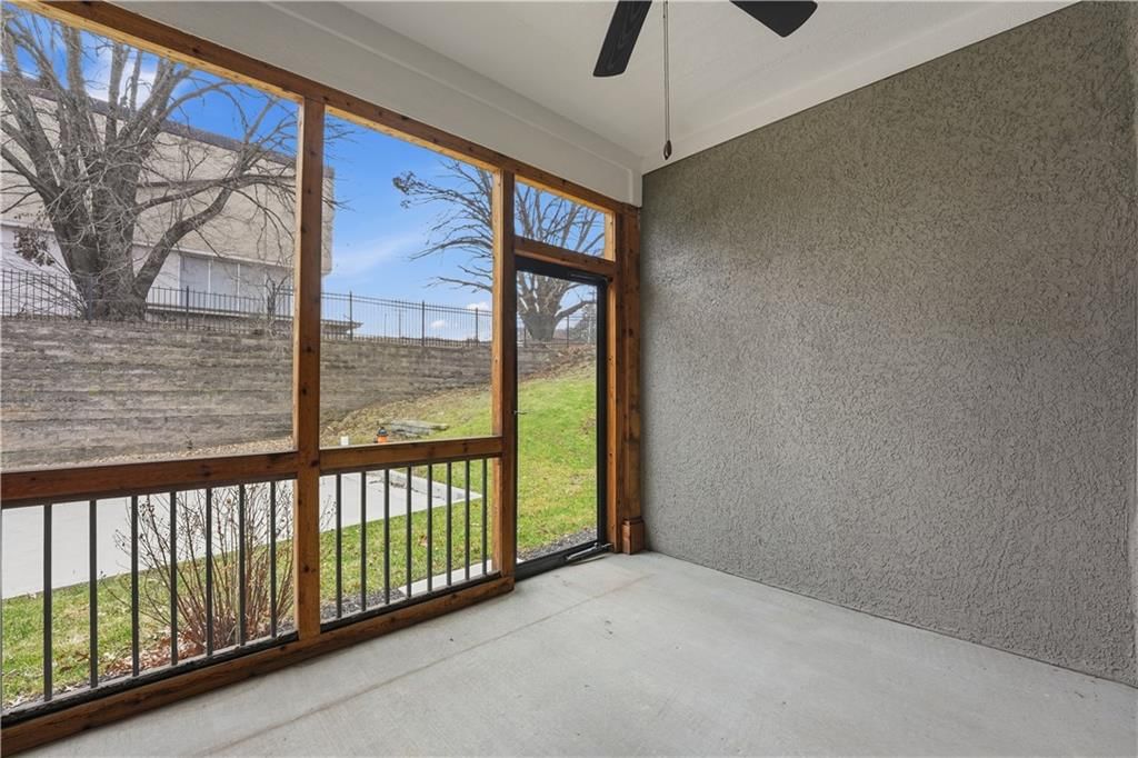 704 E 110th Terrace — photo 31