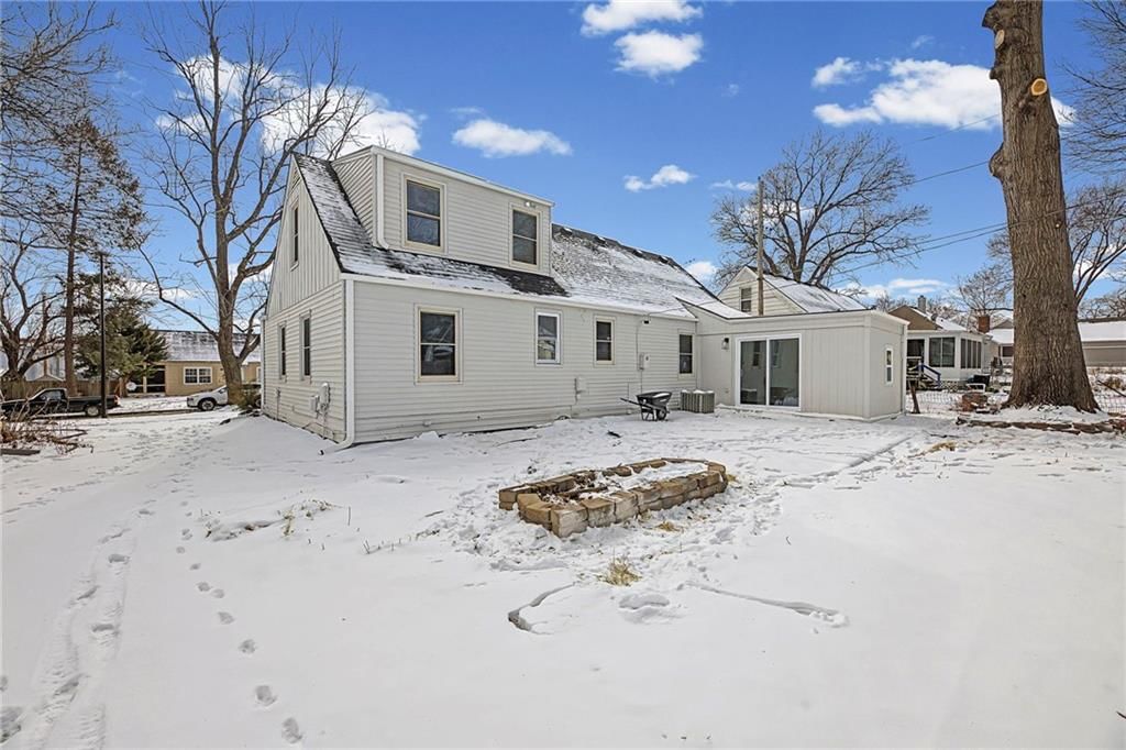 5312 W 58th Street — photo 39