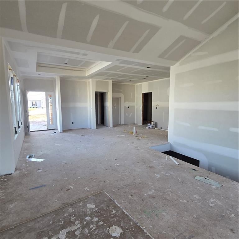8216 Aurora Street — photo 17