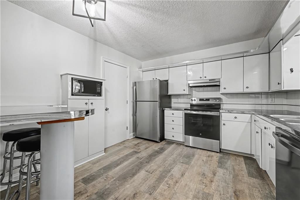 12844 W 110th Terrace — photo 11