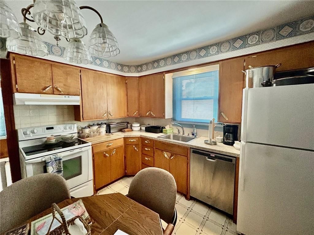2726 Stevens Avenue — photo 8