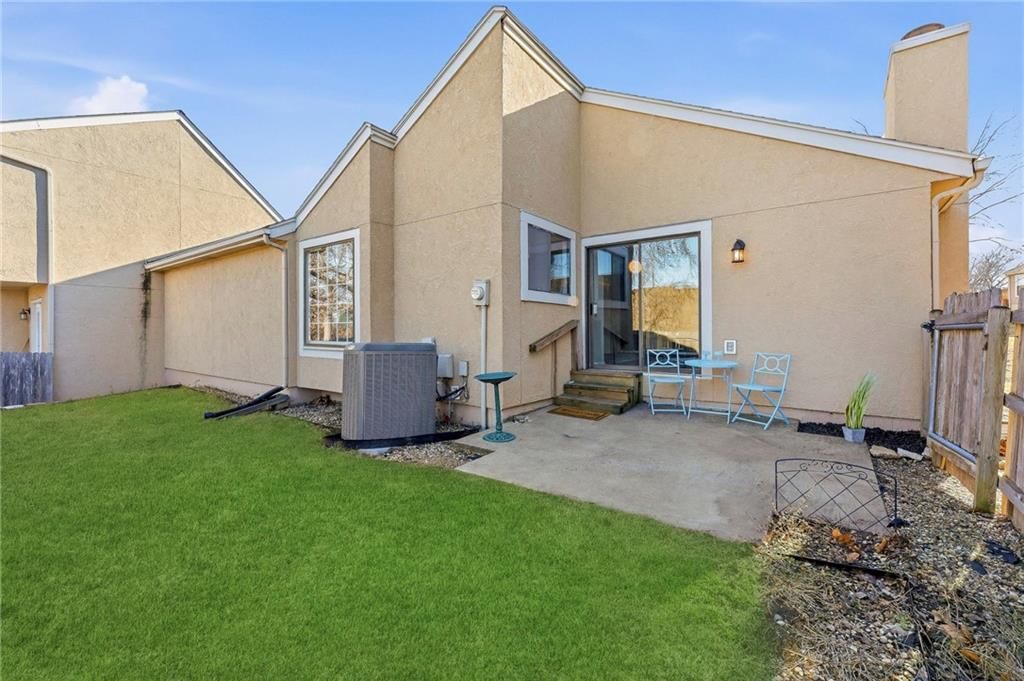 12316 W 107th Terrace — photo 37