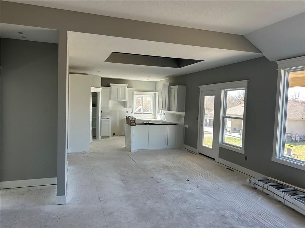 1903 Owen Drive — photo 5