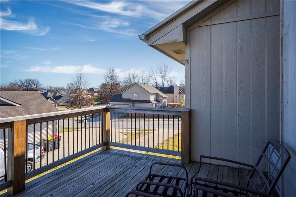 905 Susan Street — photo 13