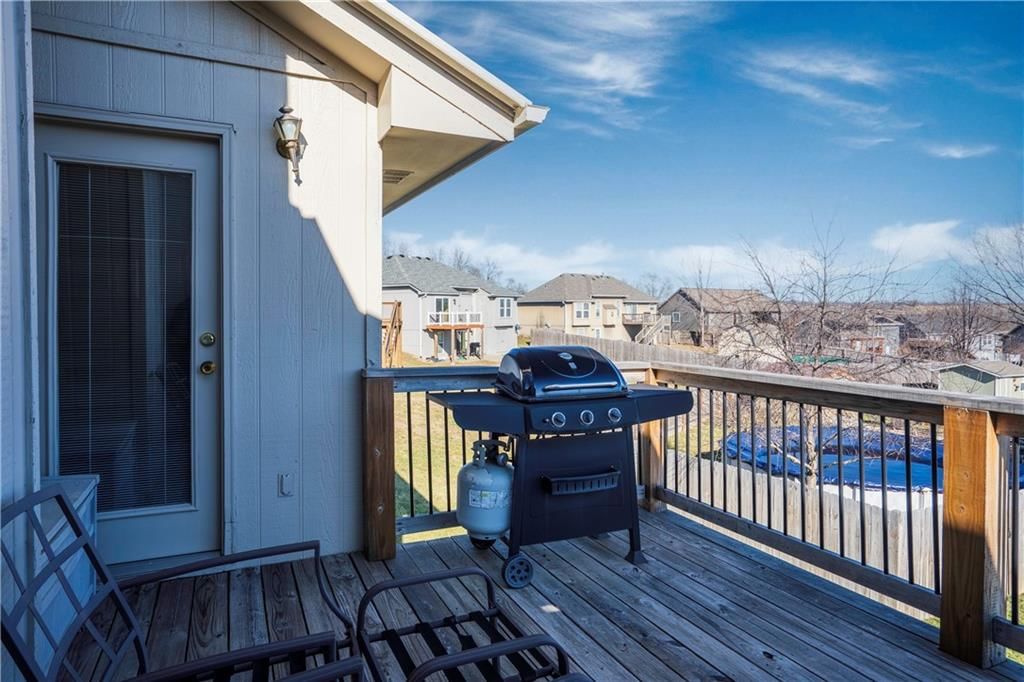 905 Susan Street — photo 14