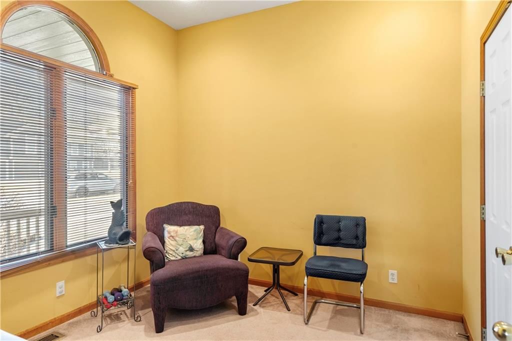 905 Susan Street — photo 19
