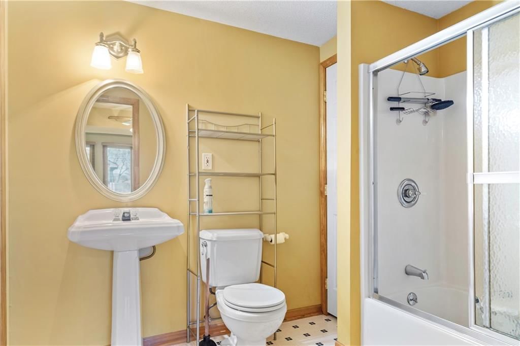 905 Susan Street — photo 26