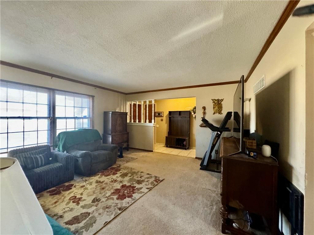 5727 Nogard Avenue — photo 9