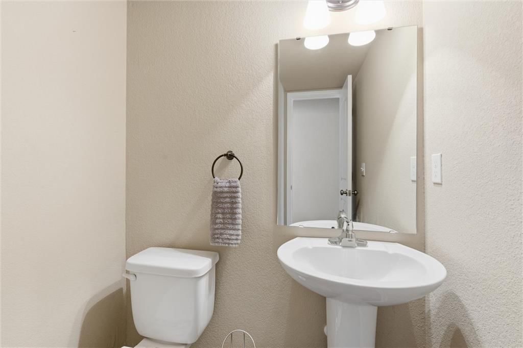219 Pointe Lane — photo 24