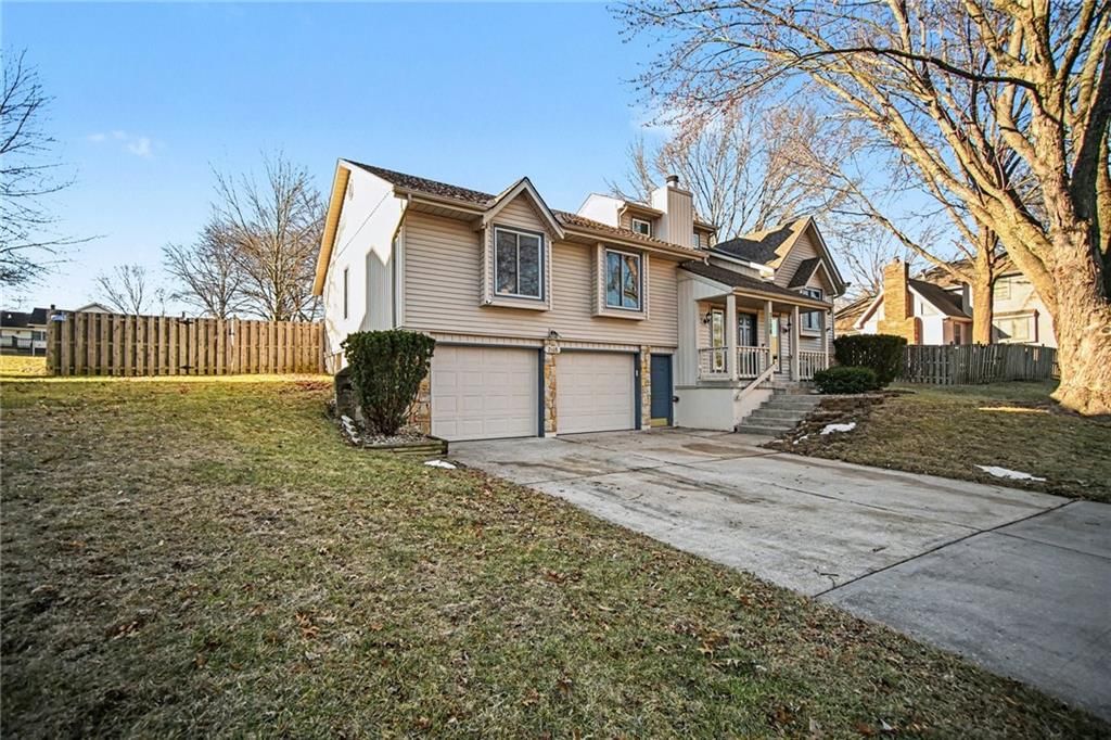 2108 SW Park Drive — photo 3