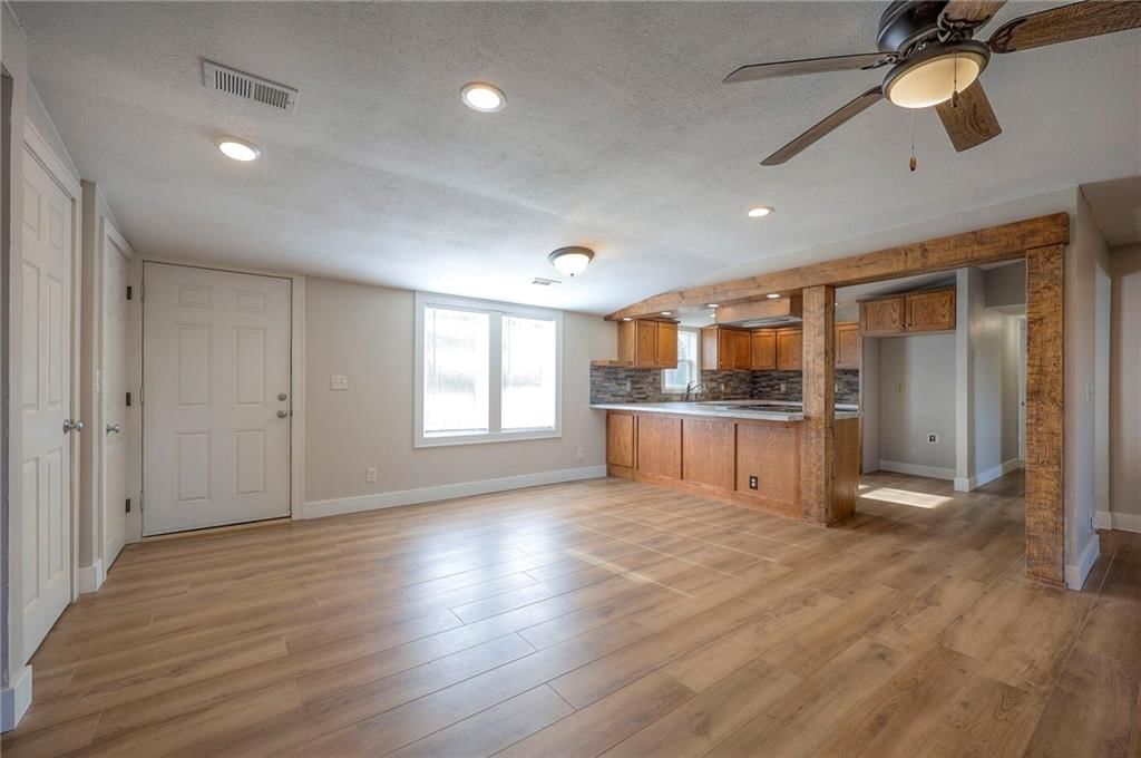 25 Newberry Drive — photo 6